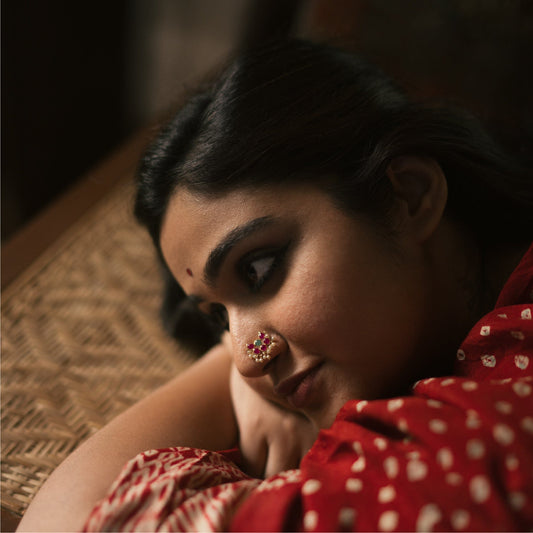 Oviyam 07 - Mookuthi - nose ornaments